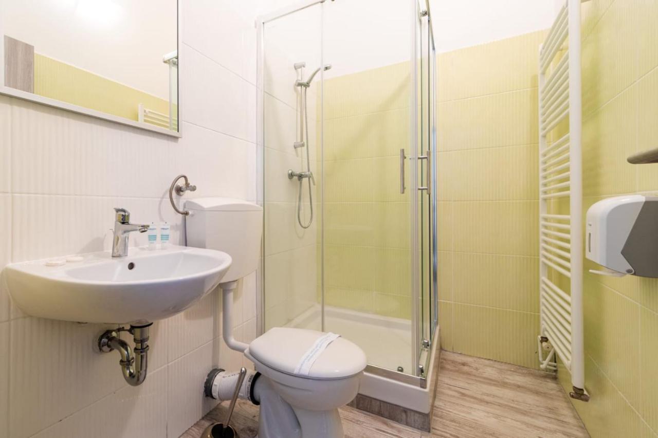 Four Roses Bed & Breakfast Zagreb Luaran gambar